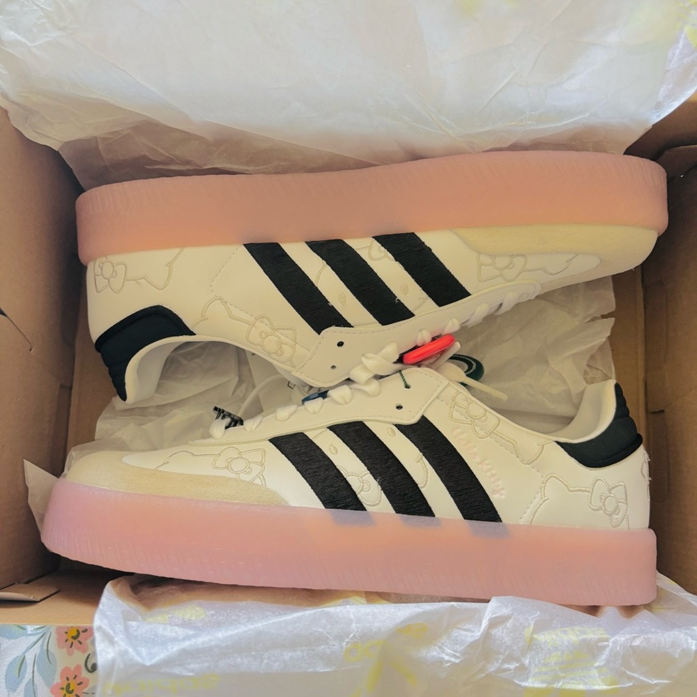 Adidas Sambae Hello Kitty Women’s Sneakers